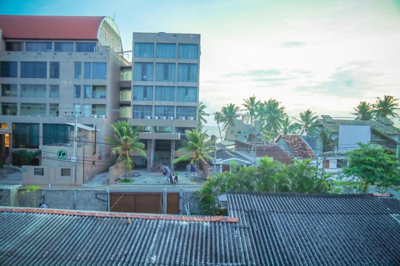 Hasaranga Holiday House Hikkaduwa Exterior foto